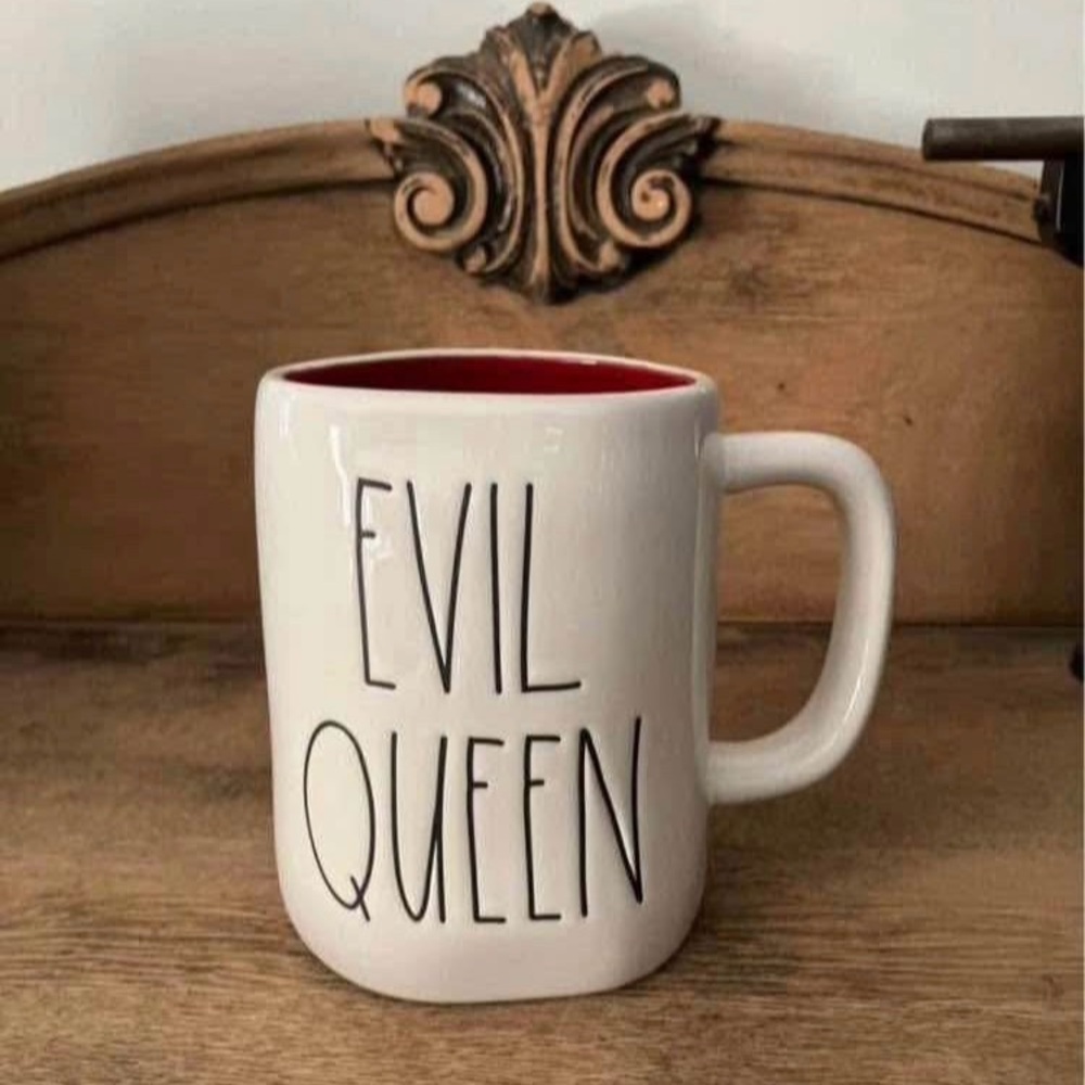 Rae Dunn Disney Evil Queen
Double Sided Mug